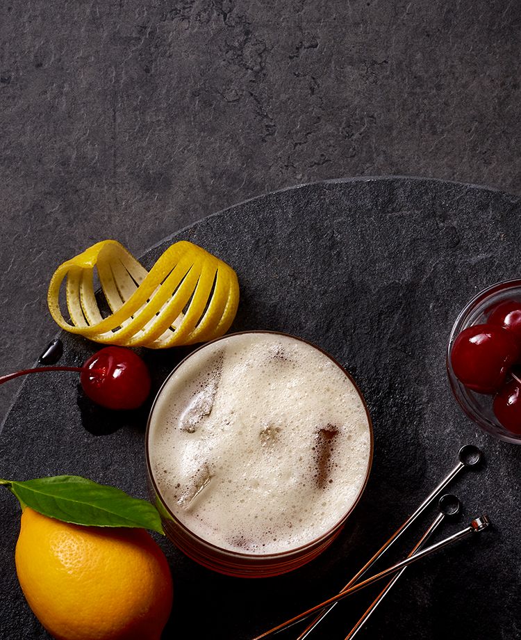 Non-Alcoholic Amaretto Sour - Mocktail Recipe | OHLQ