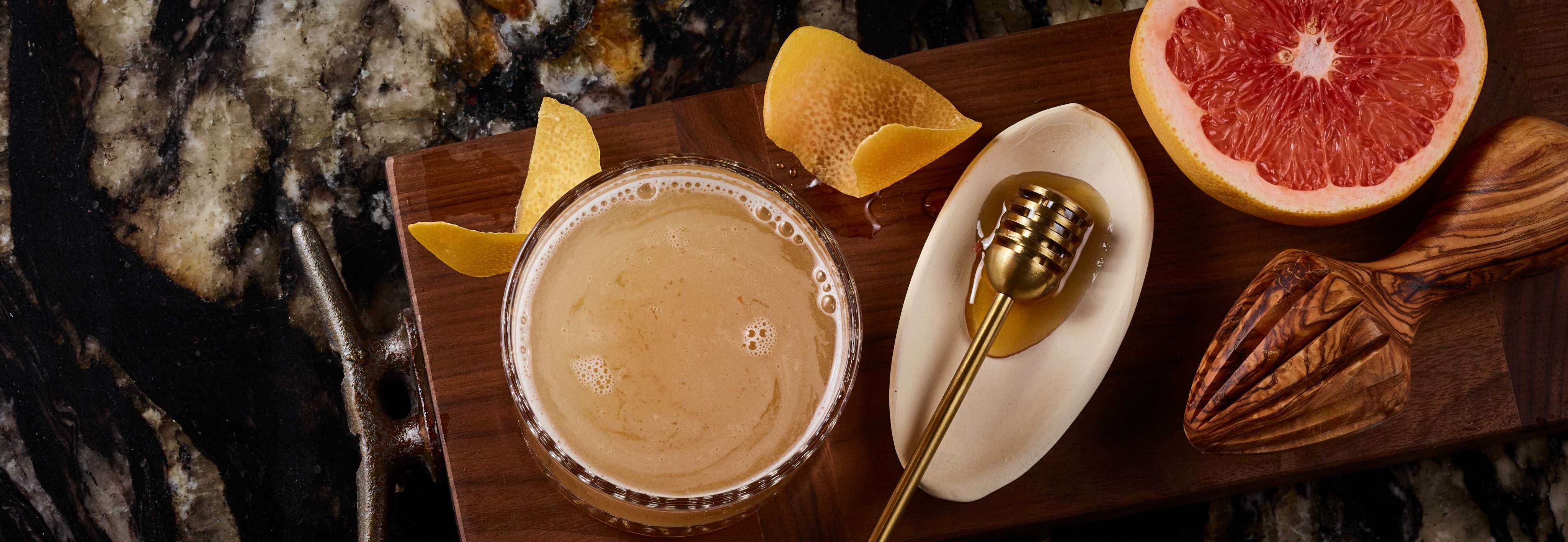 Brown Derby Cocktail Recipe - Bourbon, Grapefruit & Honey | OHLQ