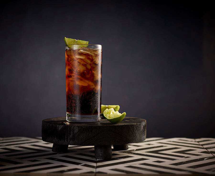 Cuba Libre (Rum and Cola) Cocktail Recipe