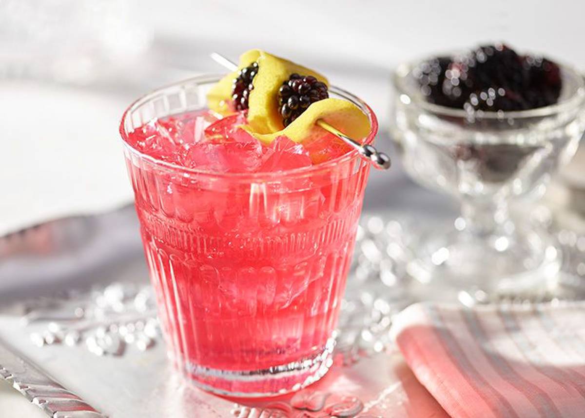 Oaks Lily Drink Recipe Make a Classic Vodka Cocktail OHLQ