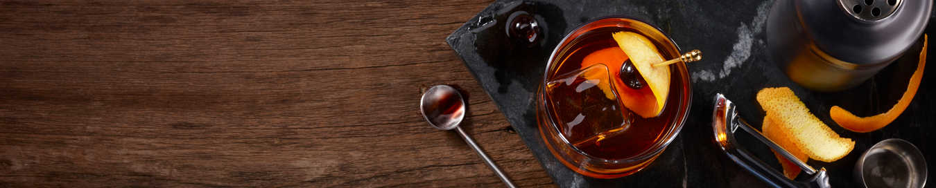 Glenmorangie The Original and simple syrup are poured into a rocks glass over a single large ice cube