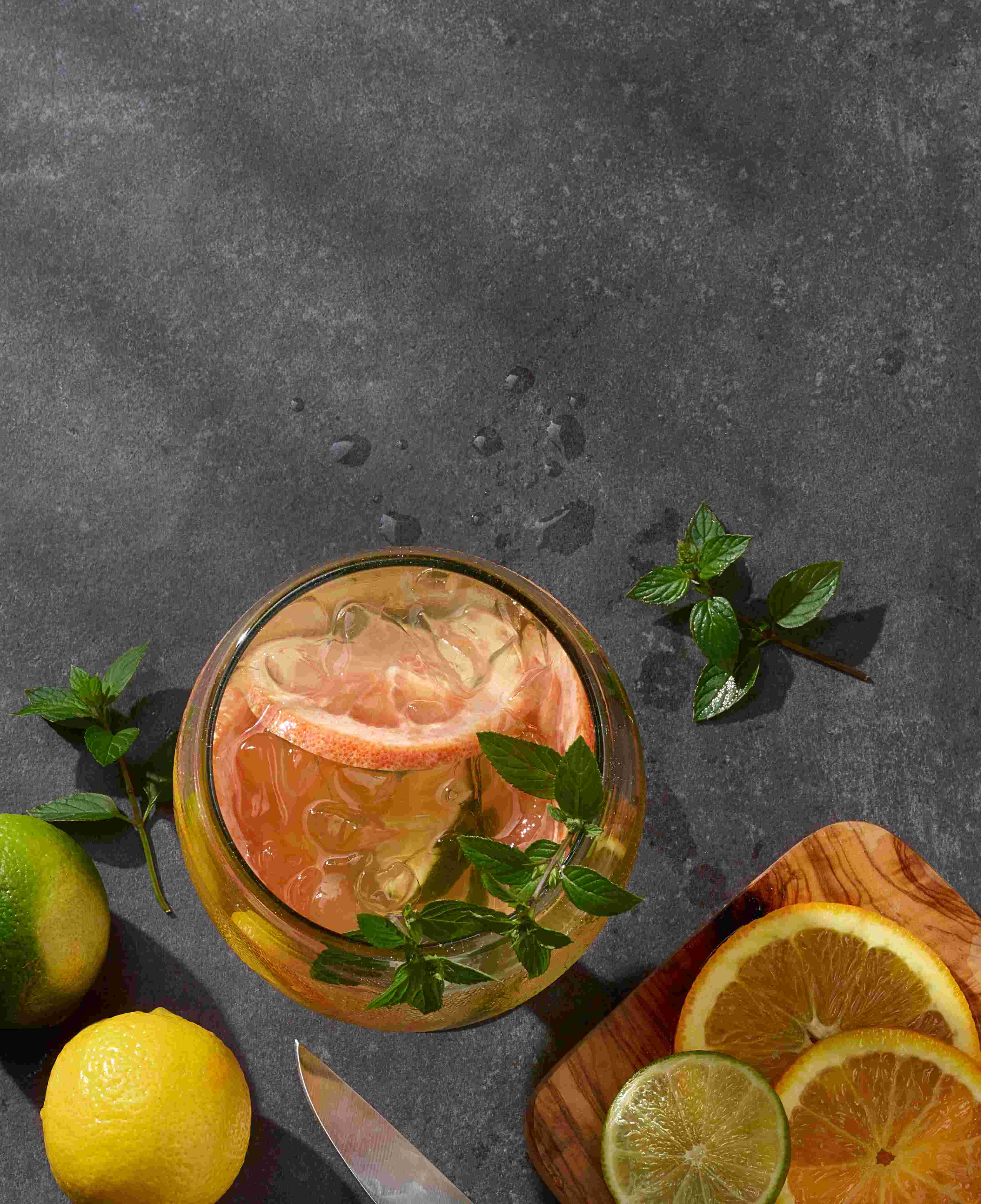 JARRA RACIMO SANGRIA TIPICA 12% vol カクテル
