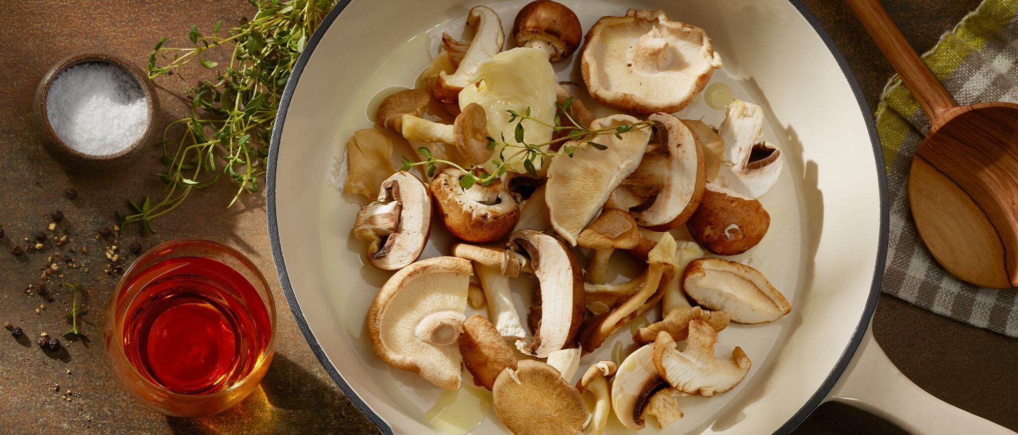 Mushroom Cognac Sauce Recipe - Cooking with Brandy | OHLQ
