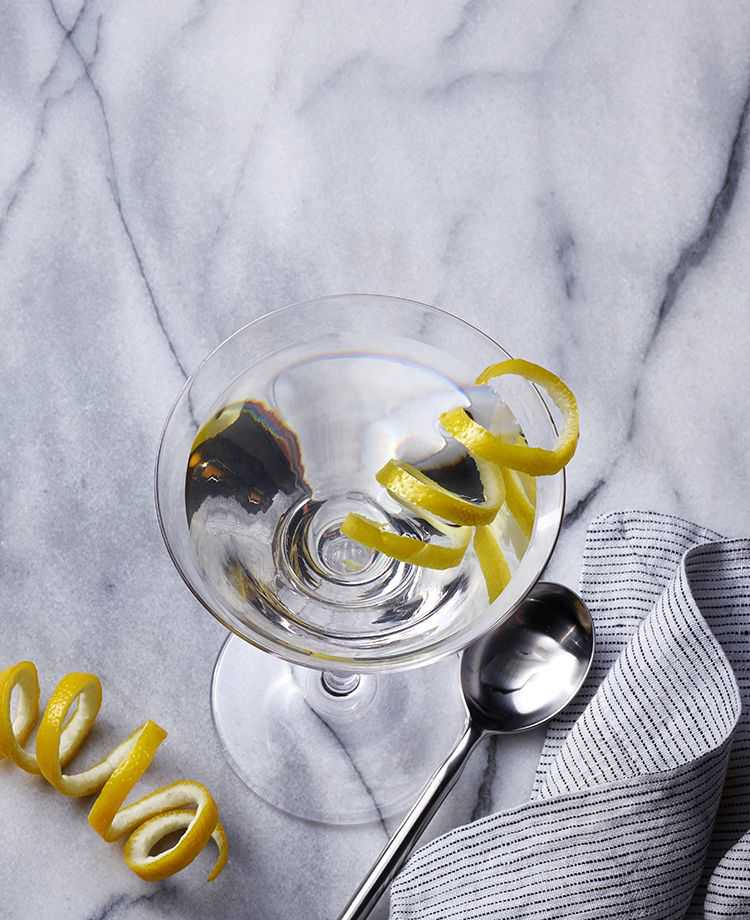 Best Vesper Cocktail Recipe Easy Homemade Guide 2023